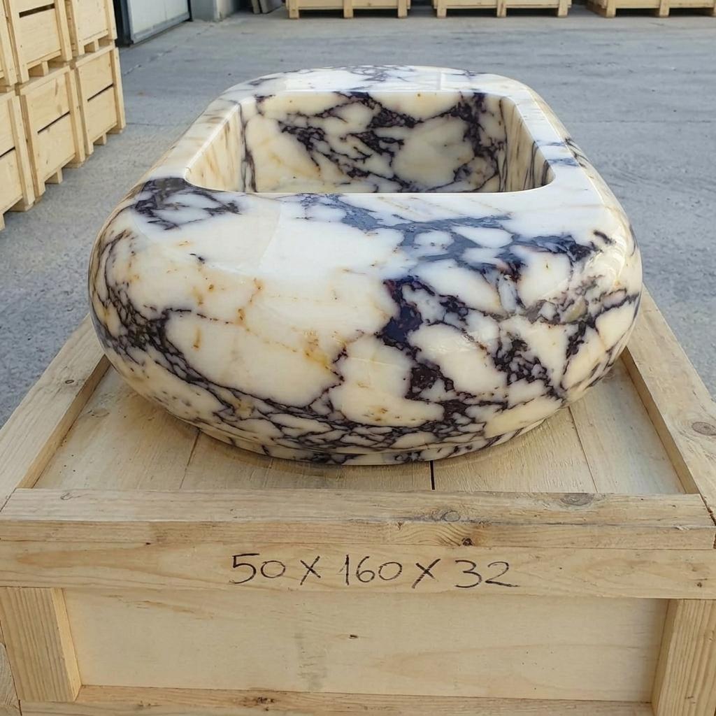 Calacatta Viola Marble wall mount sink — front view (photo 14)