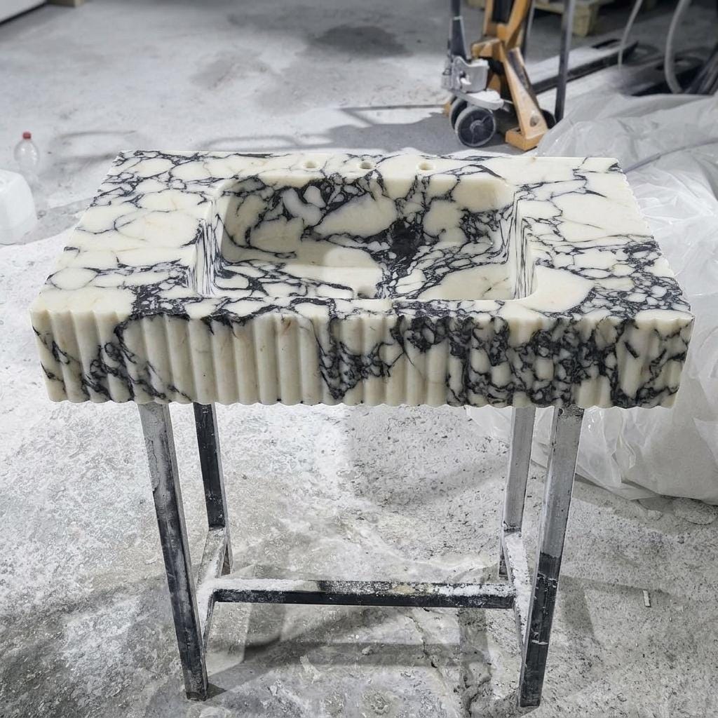 Calacatta Viola Marble wall mount sink — front view (photo 2)